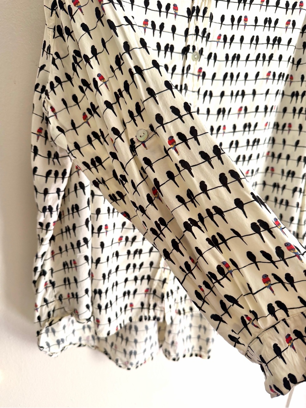 Jane and Delancey Cream Button-Down Shirt with Black and Red Bird Print🦜2X - Picture 3 of 5